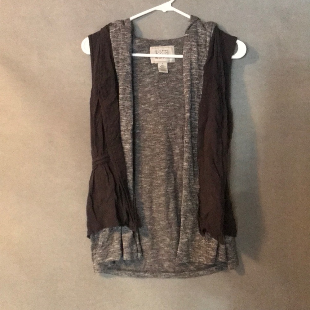 Buckle double layered vest with hood
